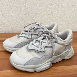 ADIDAS Ozweego Gray/White Big Kid Youth Sneakers Size 3